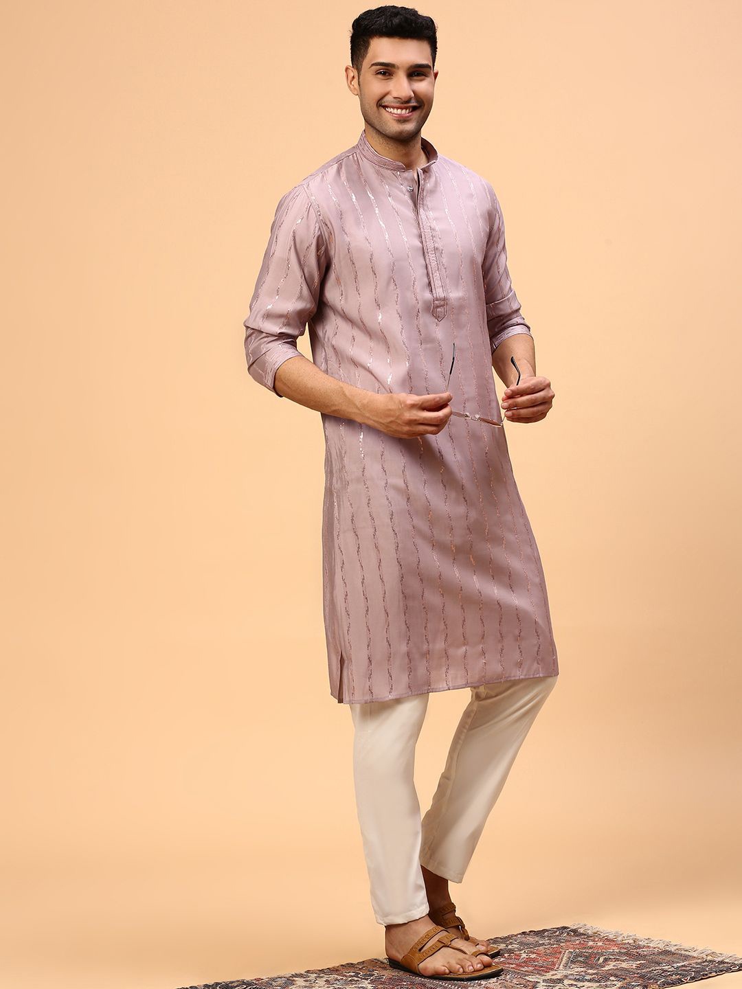 

CS EL Men Thread Work Jacquard Kurta, Purple