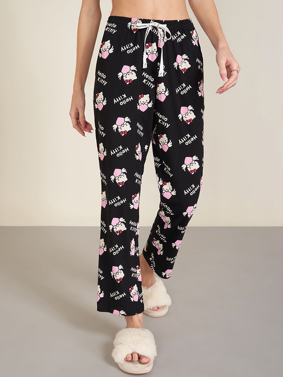 

Dreamz by Pantaloons Women Printed Pure Cotton Mid Rise Lounge Pants, Black