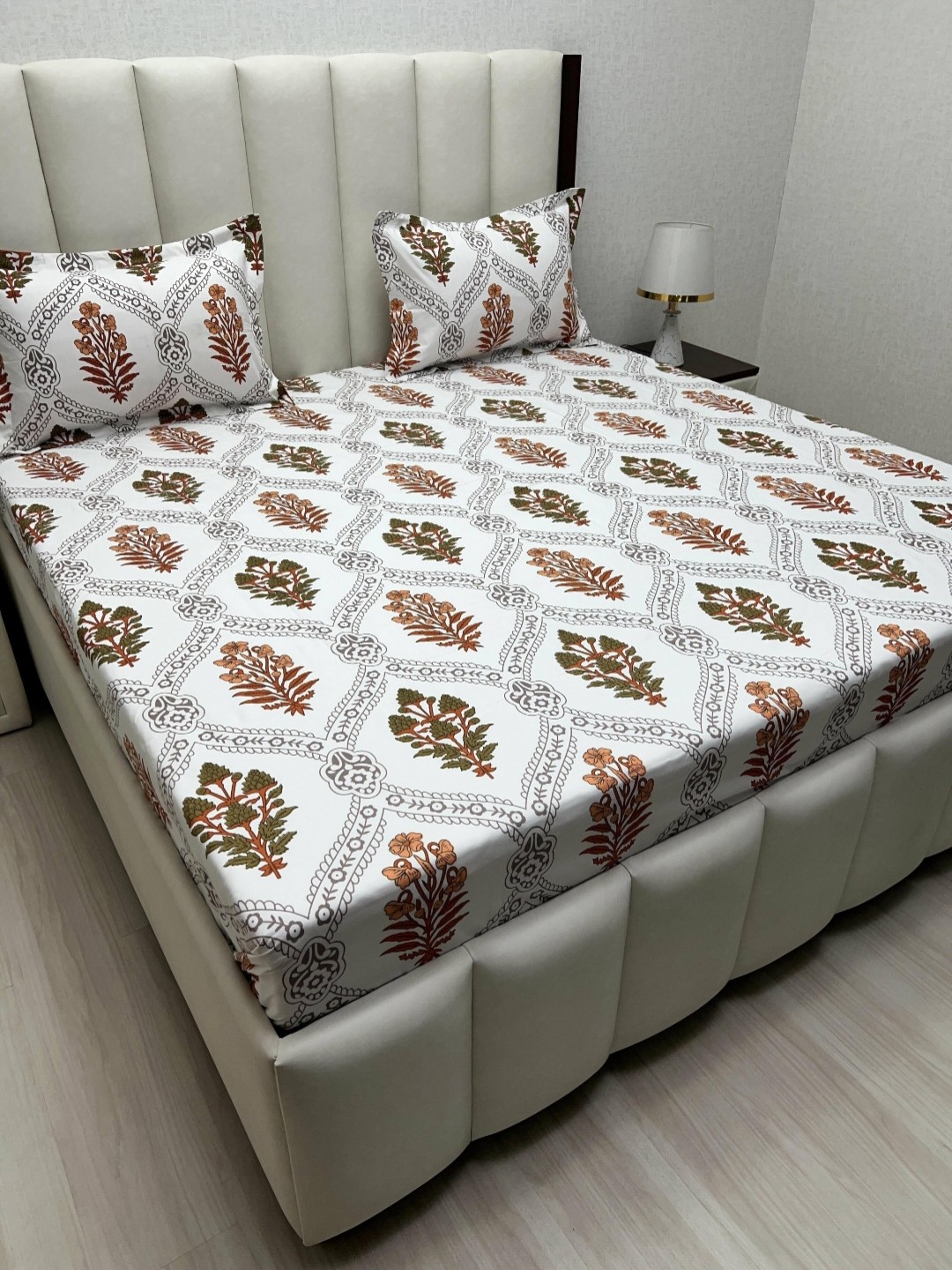 

Pure Decor White Ethnic Motifs 260 TC Microfiber Queen Bedsheet Set-2.28 m x 2.54 m