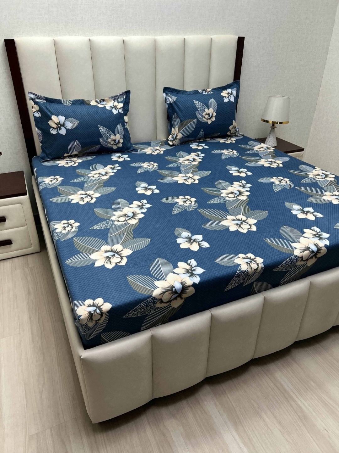 

Pure Decor Amulya Blue & White Printed Microfiber 230 TC Queen Bedsheet Set 2.28m x 2.54m