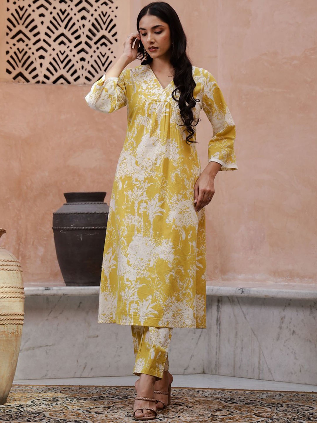 

Sangria Yellow Floral Printed V-Neck Pure Cotton Straight Kurta With Trousers