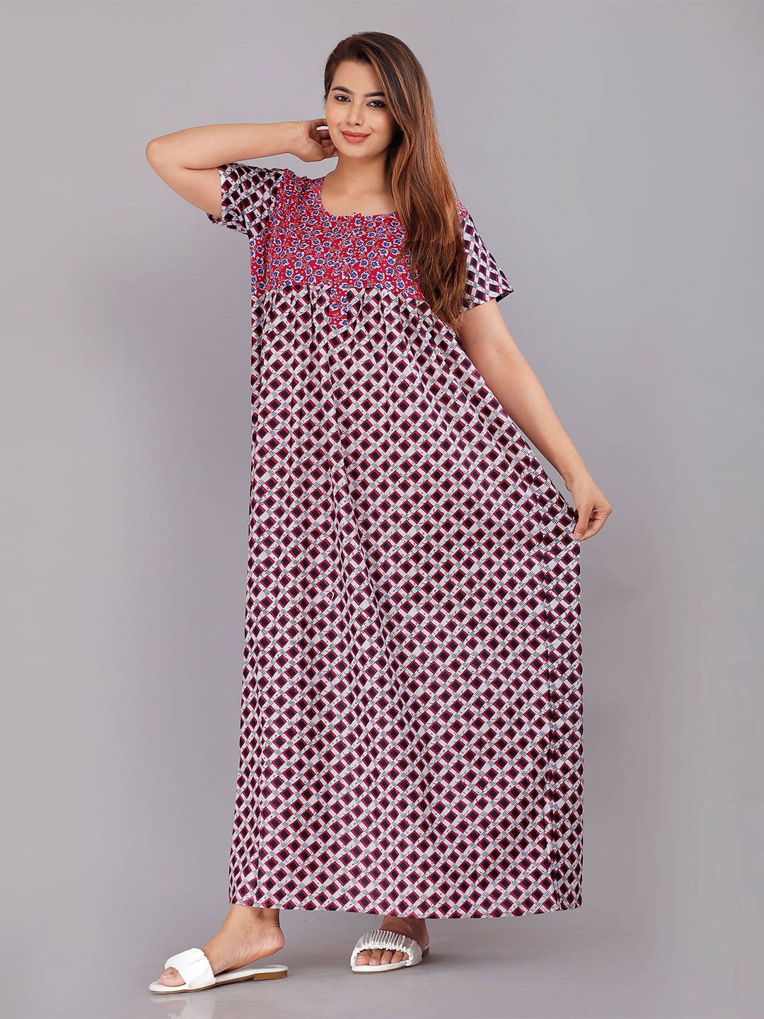 

PR PINK ROYAL Women Pure Cotton Floral Printed Maxi Nightdress
