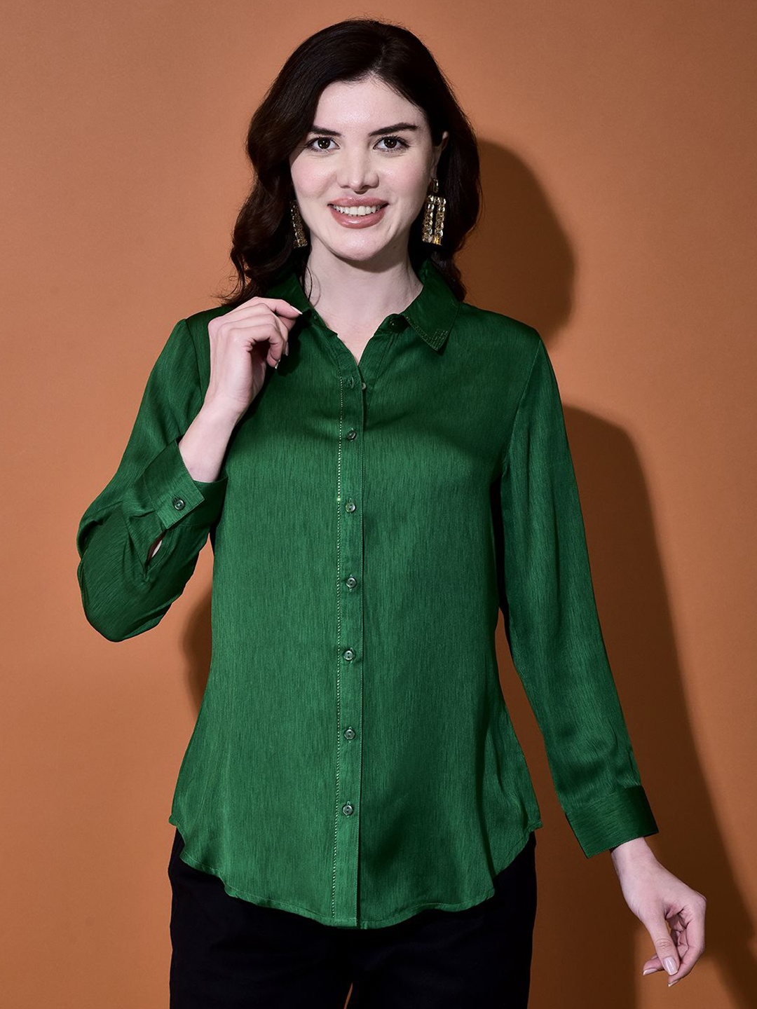 

FUTURO Satin Top, Green