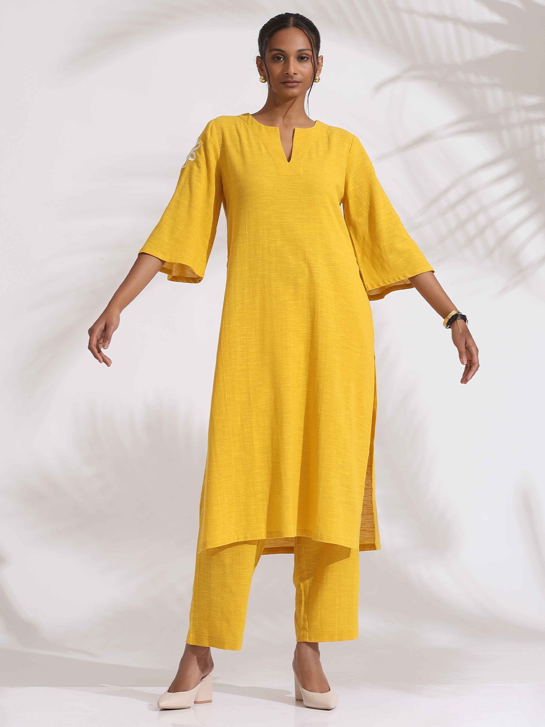

trueBrowns Women Pure Cotton Straight Kurta with Trousers, Yellow