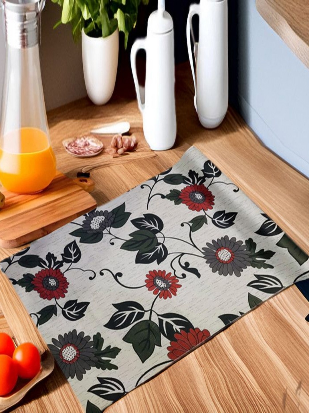 

REVEXO Grey & Red Printed Water-Resistant Shelf Liner