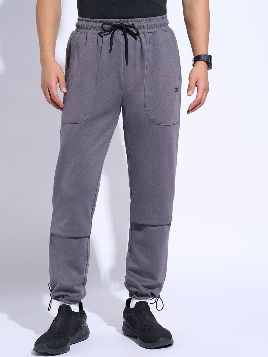 

Ajile by Pantaloons Men Cotton Mid Rise Joggers, Grey