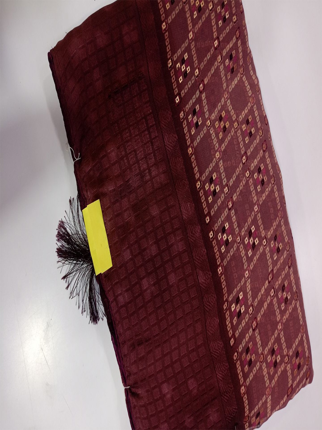 

SHOPPKEE Bandhani Printed Sequinned Maheshwari Saree, Maroon