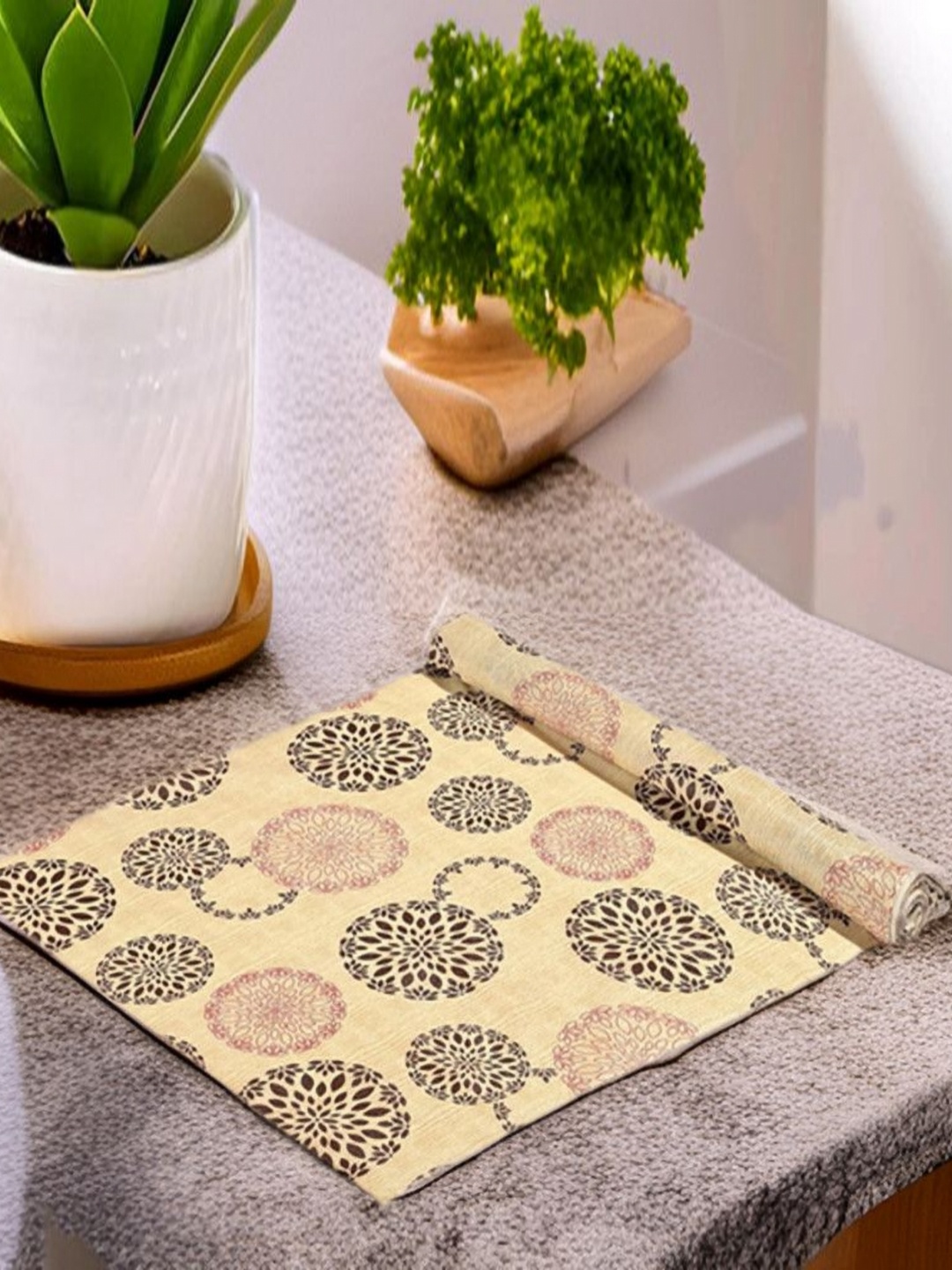 

REVEXO Beige & Black Printed Water-Resistant Shelf Liner