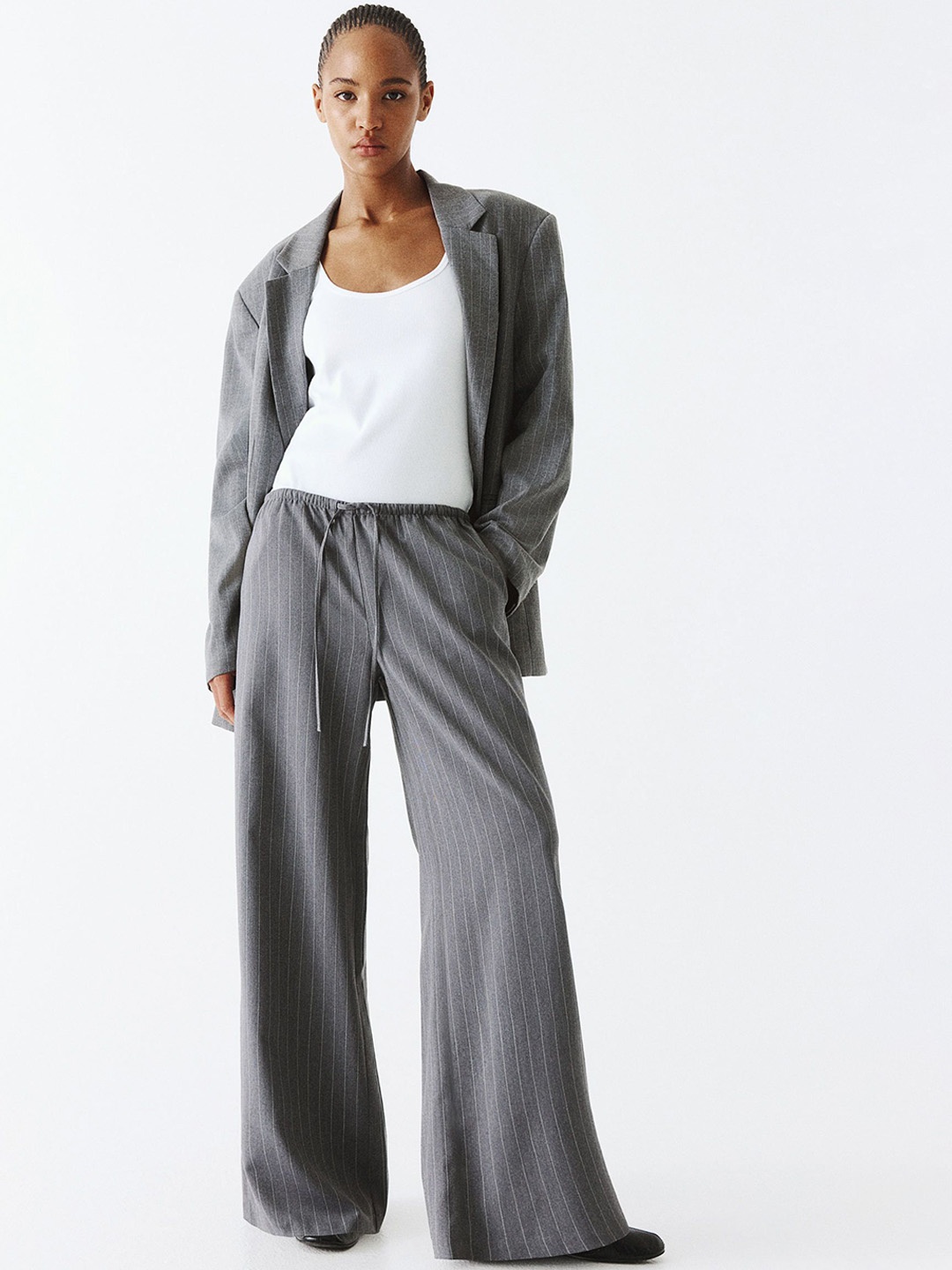 

H&M Women Twill Drawstring Trousers, Grey