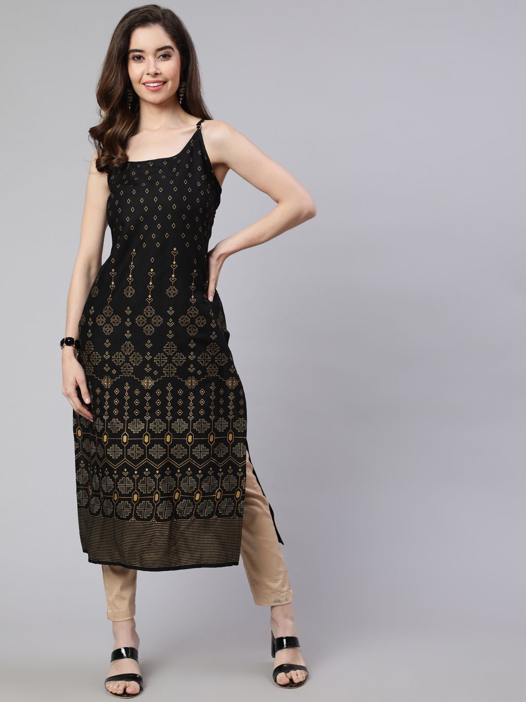 

Viharini Ethnic Motifs Printed Shoulder Straps Round Neck Straight Kurta, Black