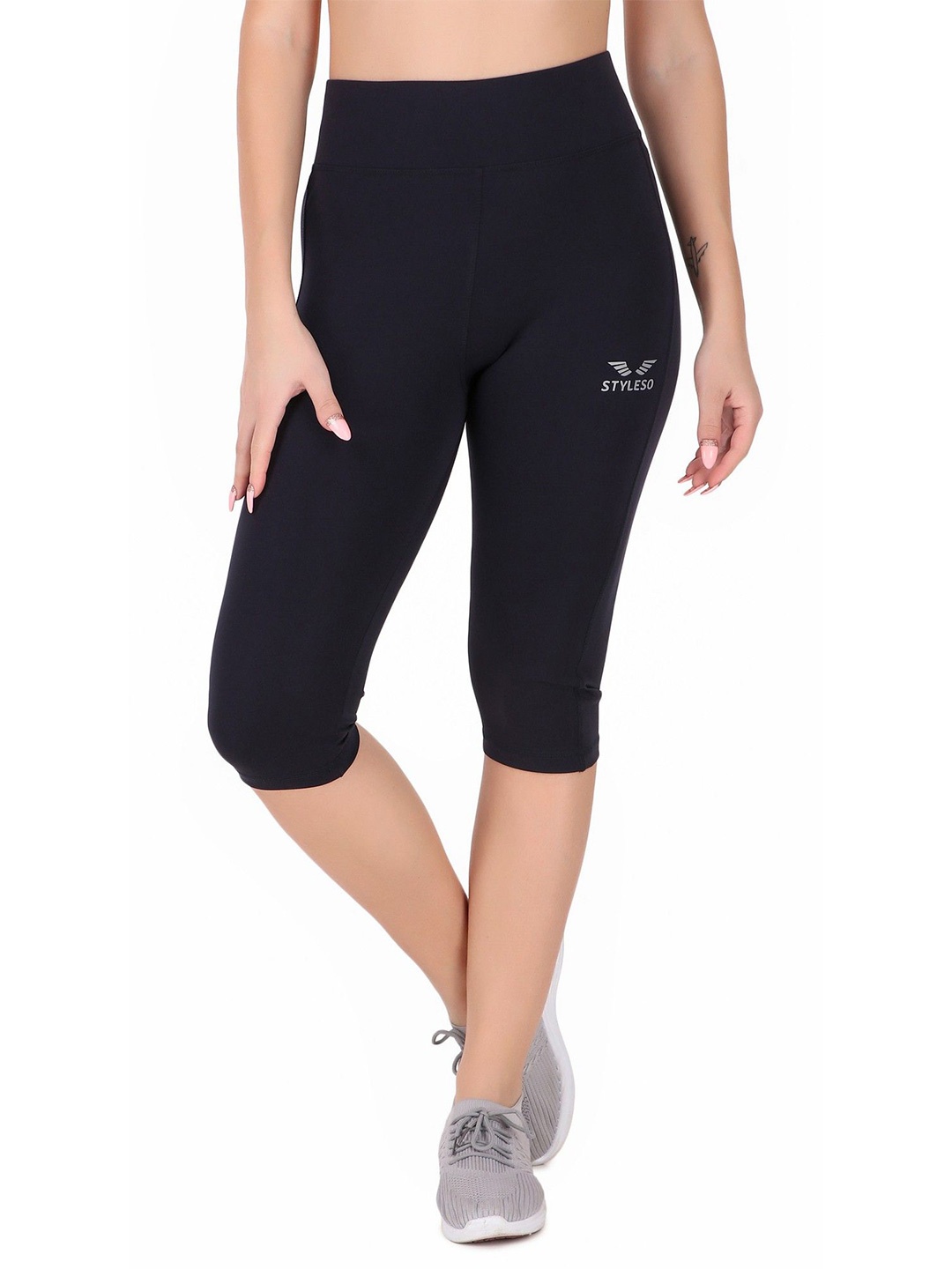 

STYLESO Women Skinny Fit High-Rise Capris, Blue