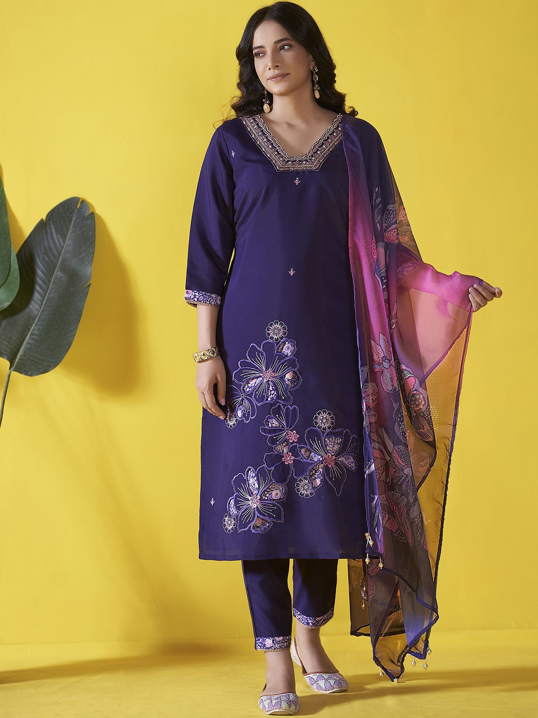 

Anouk Purple Floral Embroidered Sequinned V-Neck Kurta With Trouser And Dupatta