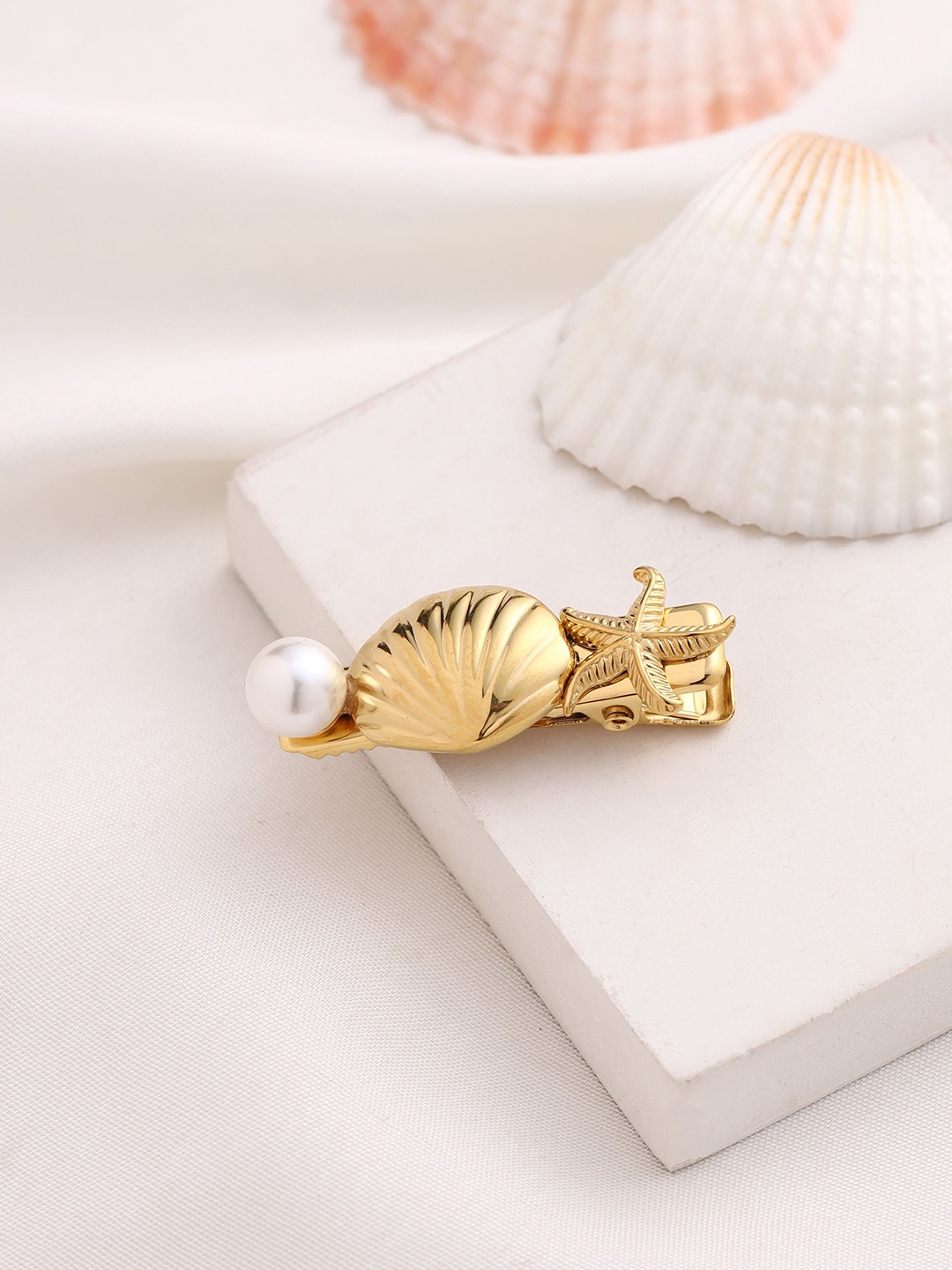 

Mitali Jain Women Tidal Treasure Hair Clip, Gold