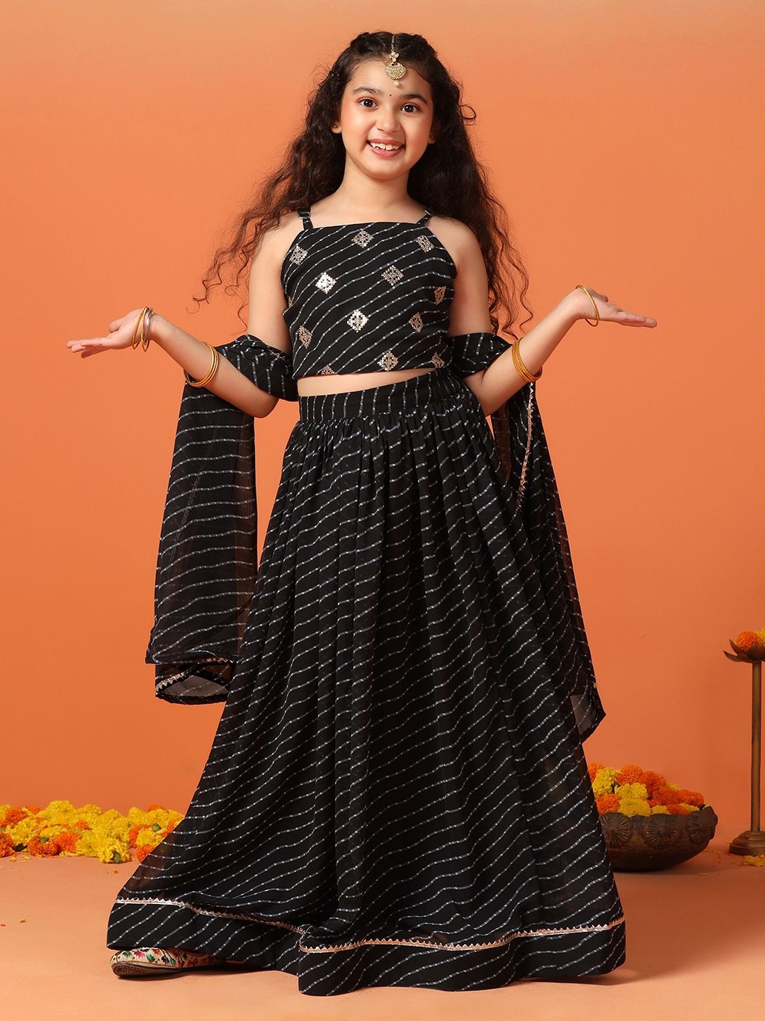 

Sangria Printed Lehenga With Choli & Dupatta, Black