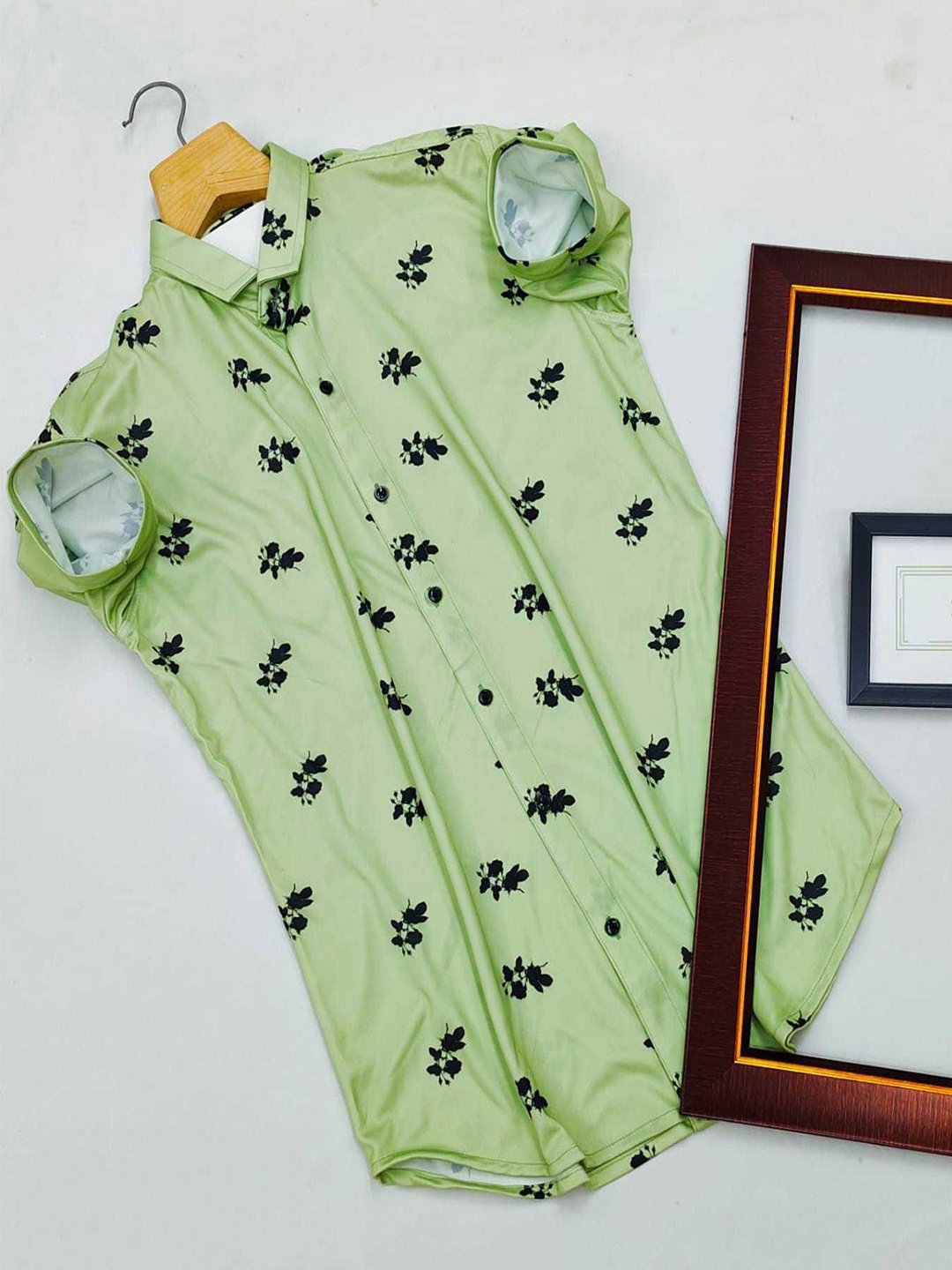 

iCome Men Spread Collar Conversational Printed Cotton Linen Casual Shirt, Green