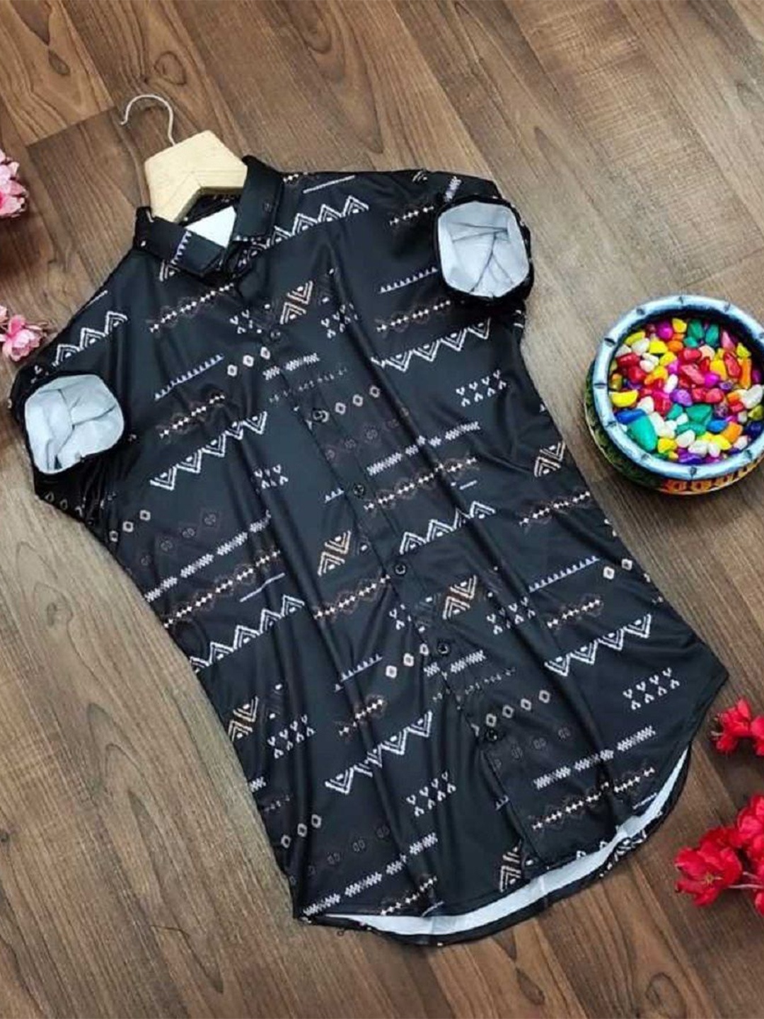 

iCome Men Spread Collar Geometric Printed Casual Shirt, Black