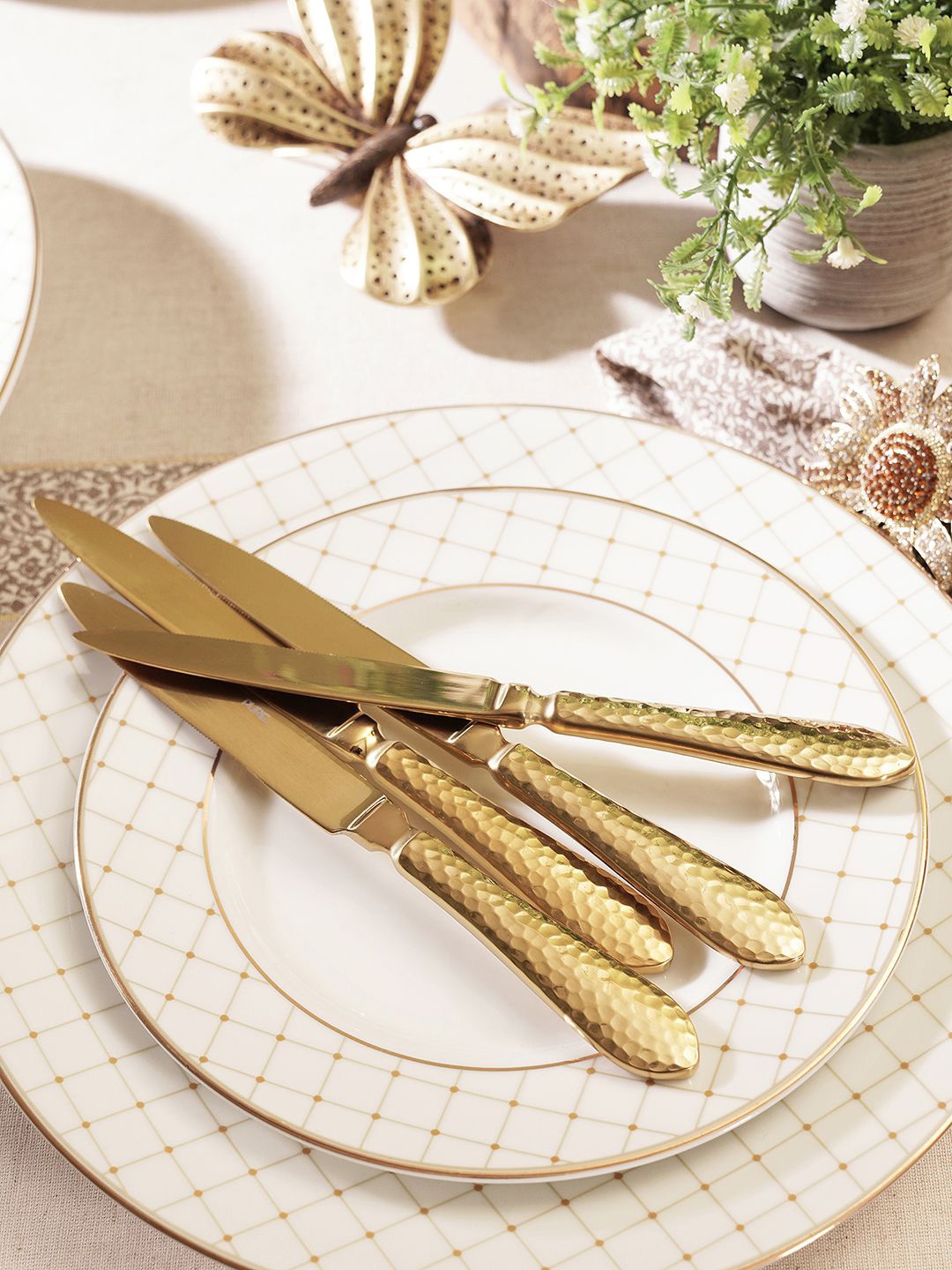 

Pure Home and Living Gold-Toned 4 Pieces Hammered Stainless Steel Cutlery Knives