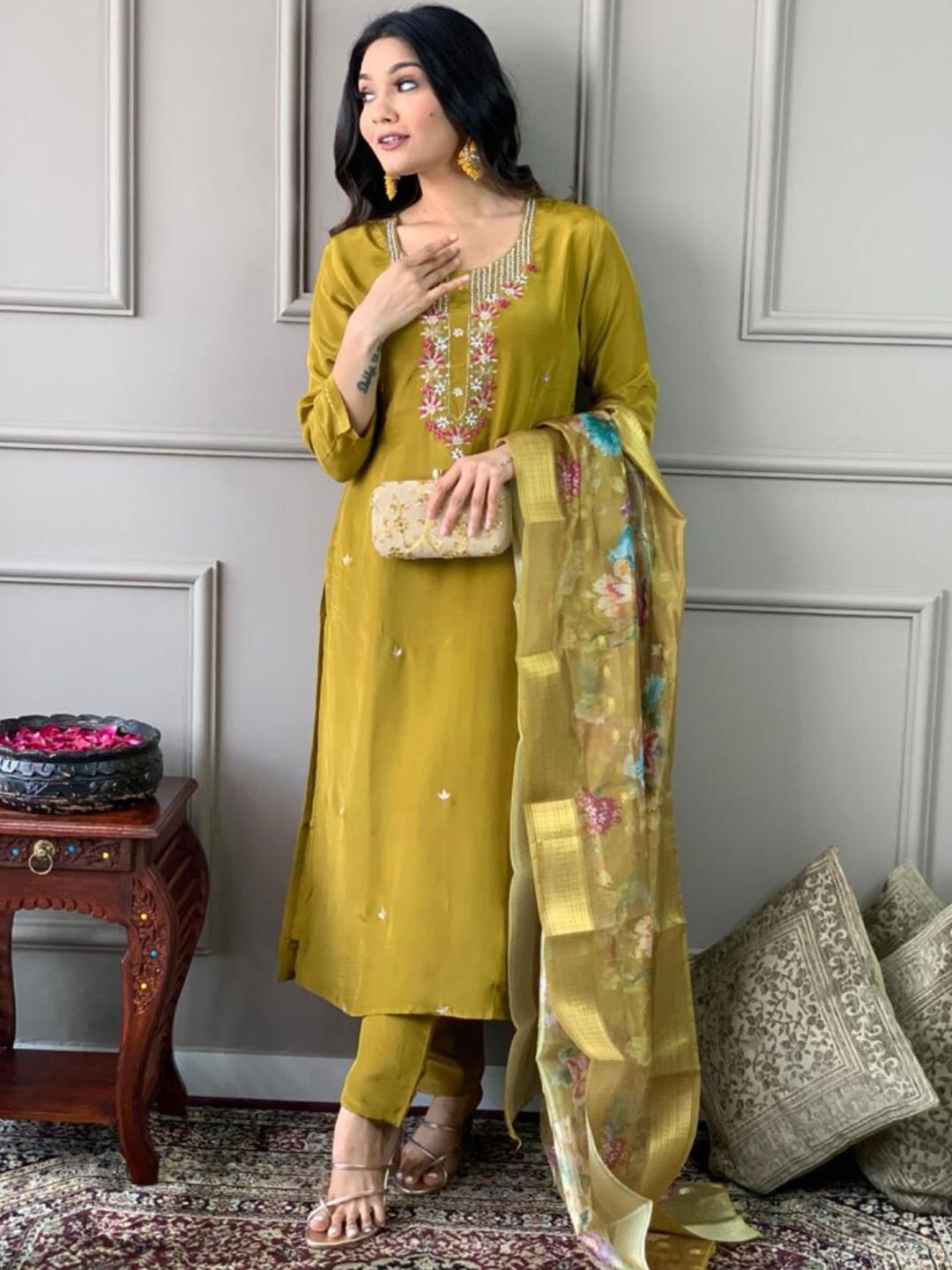 

DIVASTRI Floral Embroidered Thread Work Straight Kurta With Trousers And Dupatta, Mustard