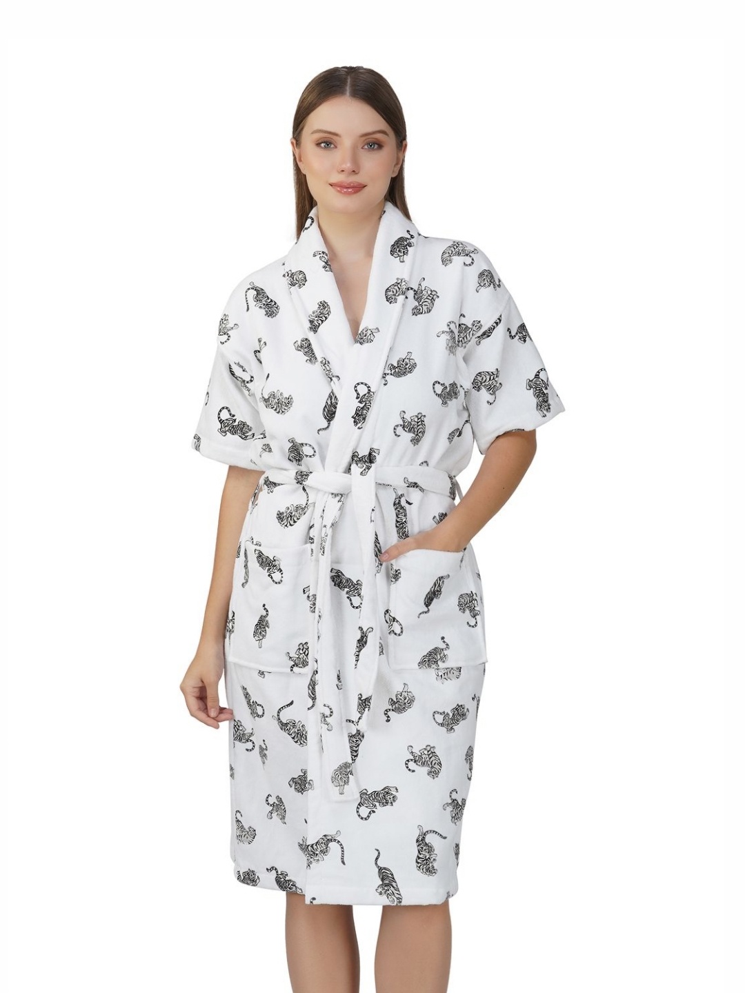 

Myntra Elegant Homes Women Printed Pure Cotton Bath Robe, White
