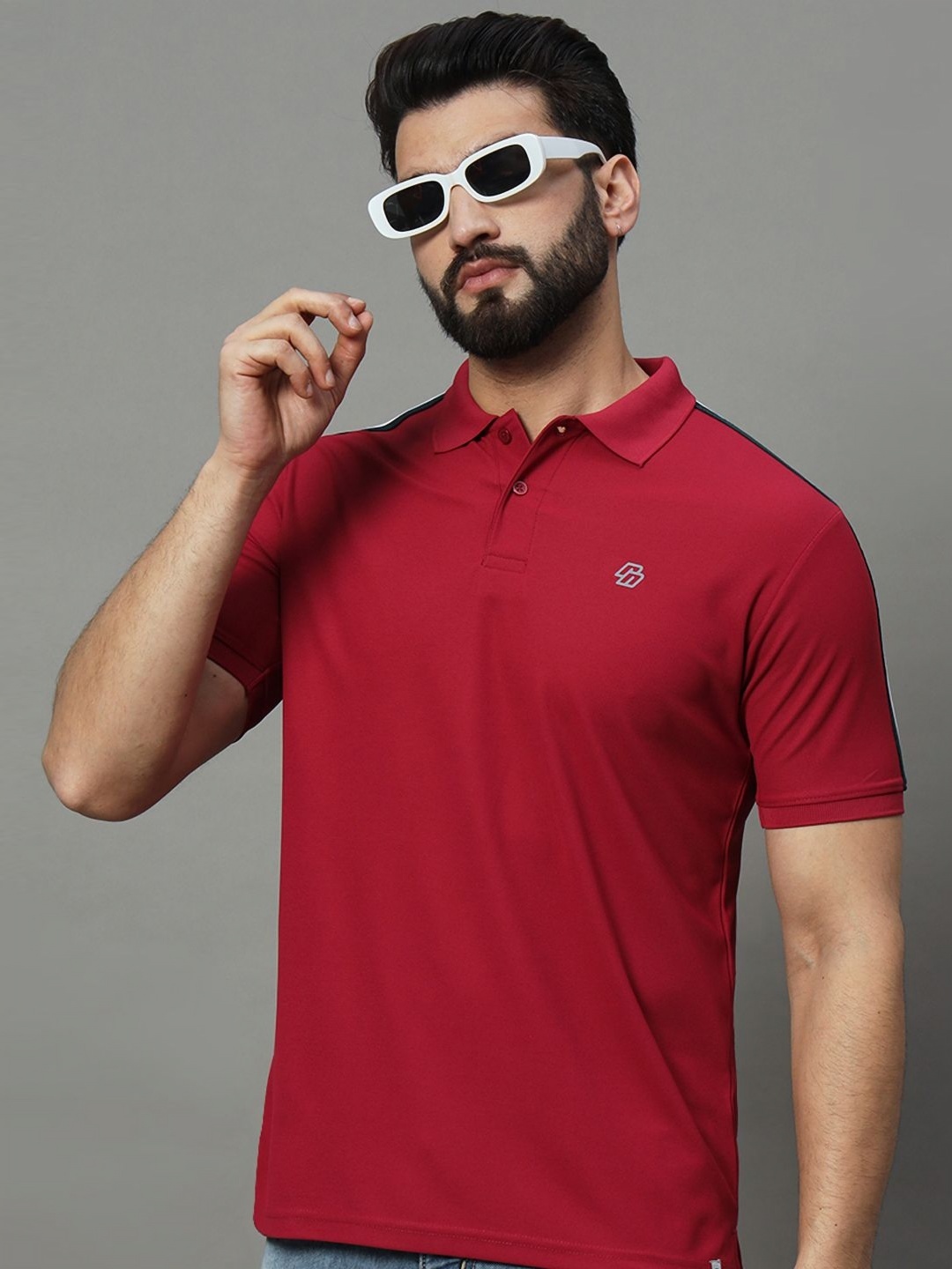 

RENUOVO Men Solid Polo Collar Cotton T-shirt, Maroon