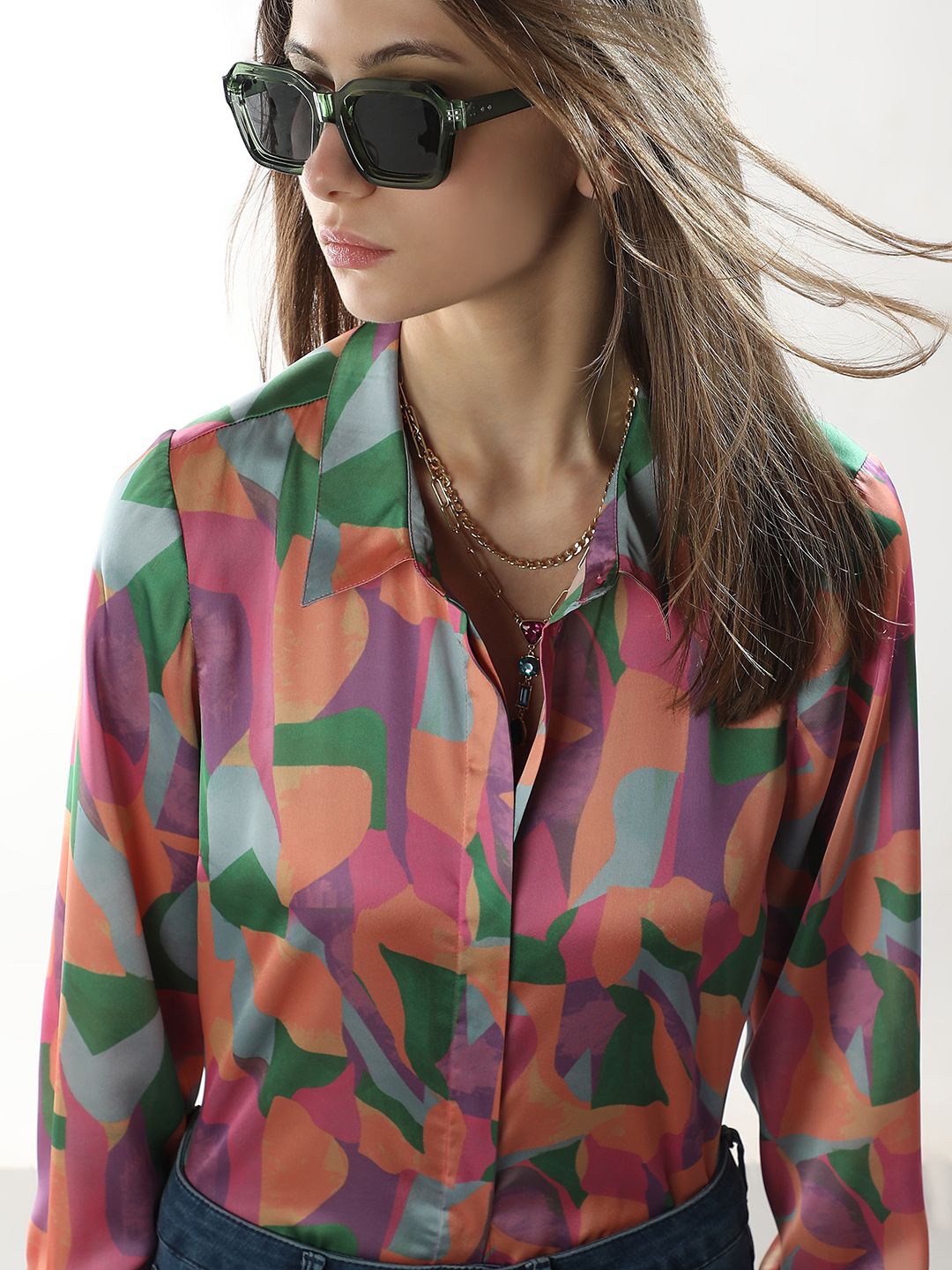 

Vero Moda Women Spread Collar Abstract Printed Casual Shirt, Pink