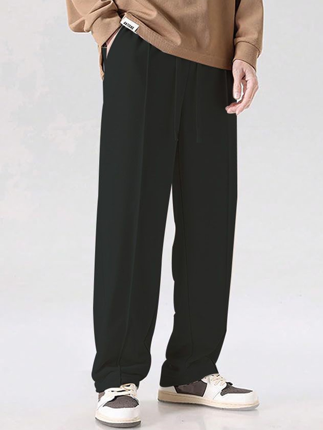 

MACK JONNEY Men Mid Rise Rapid-Dry Cotton Track Pant, Black