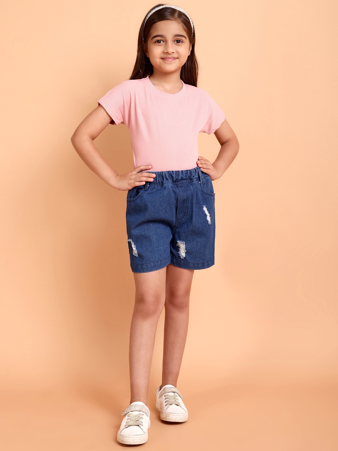 

YK Girls Round Neck Pure Cotton T-Shirt With Shorts, Pink