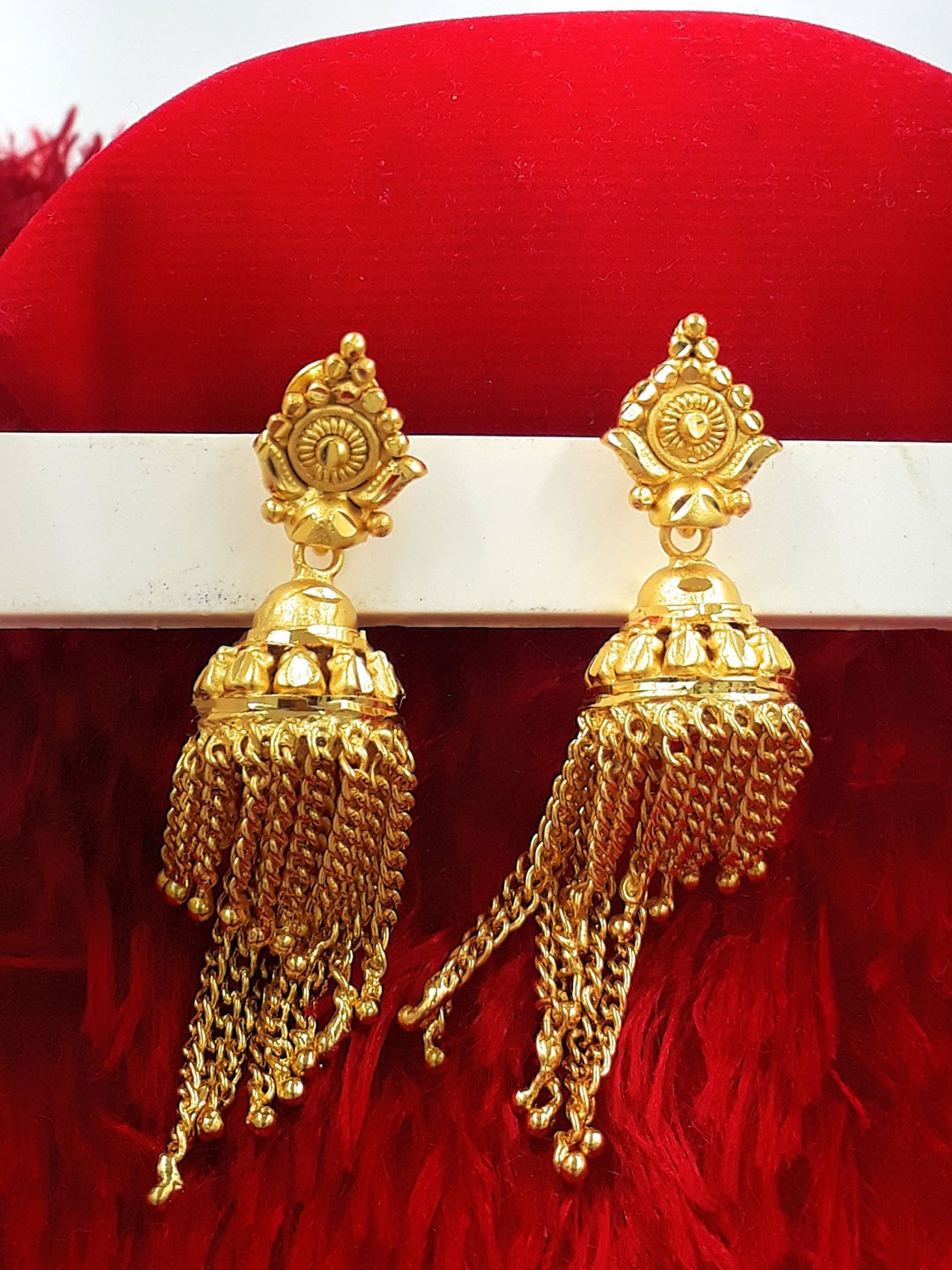 

Anujeet Fashion Hub Gold-Plated Dome Shaped Jhumka