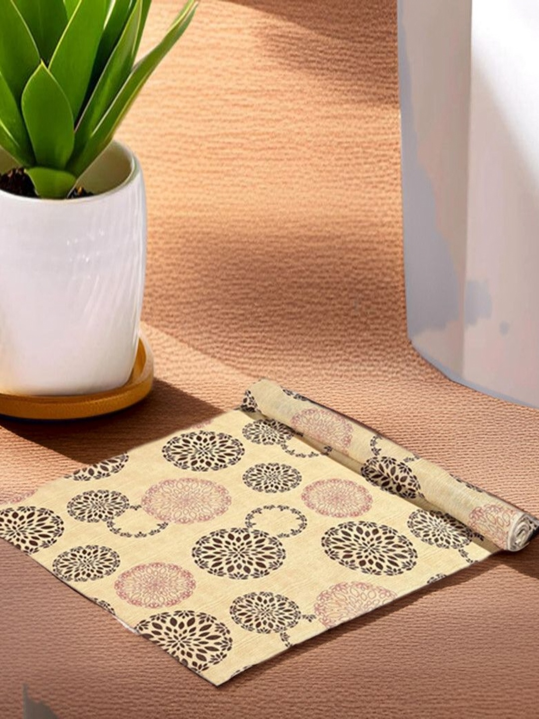 

REVEXO Beige Printed Water-Resistant Shelf Liner