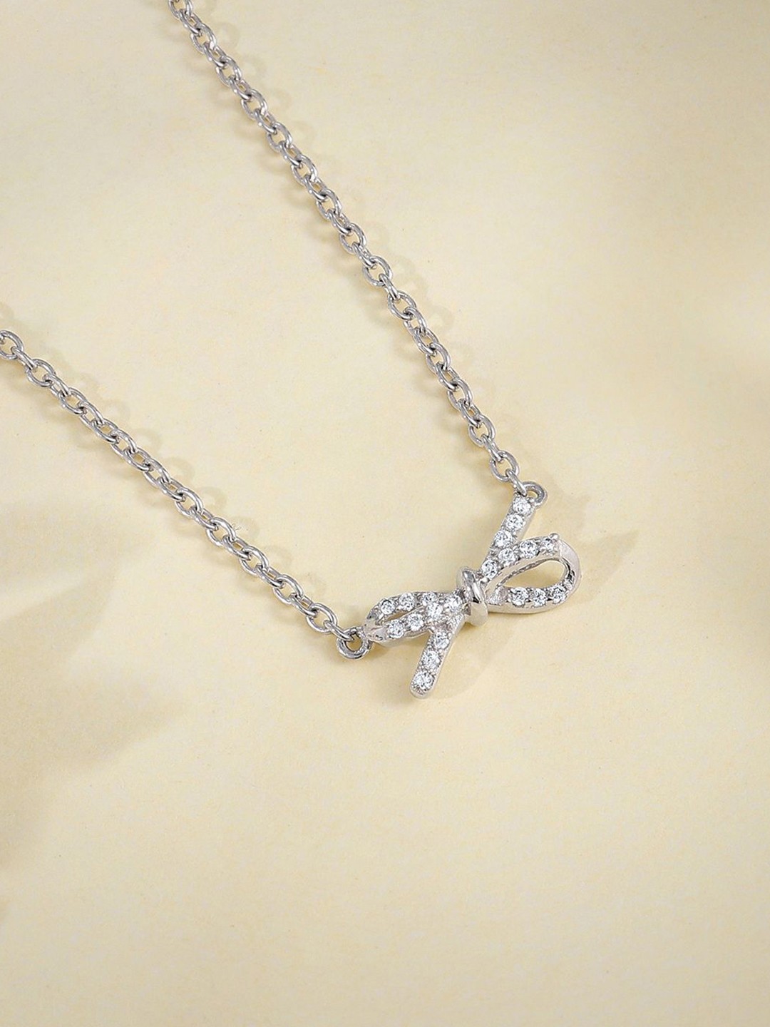 

GIVA 925 Silver Rhodium-Plated Twisted Ribbon Zircons Minimal Necklace