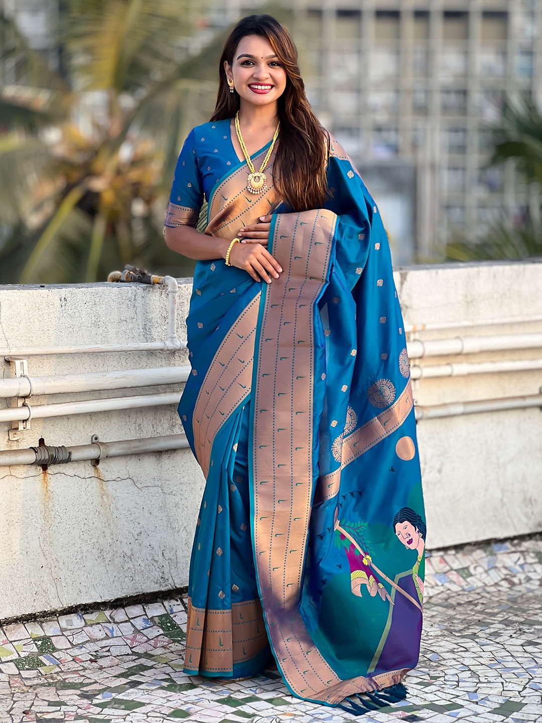 

Vintro Woven Design Zari Pure Silk Paithani Saree, Blue