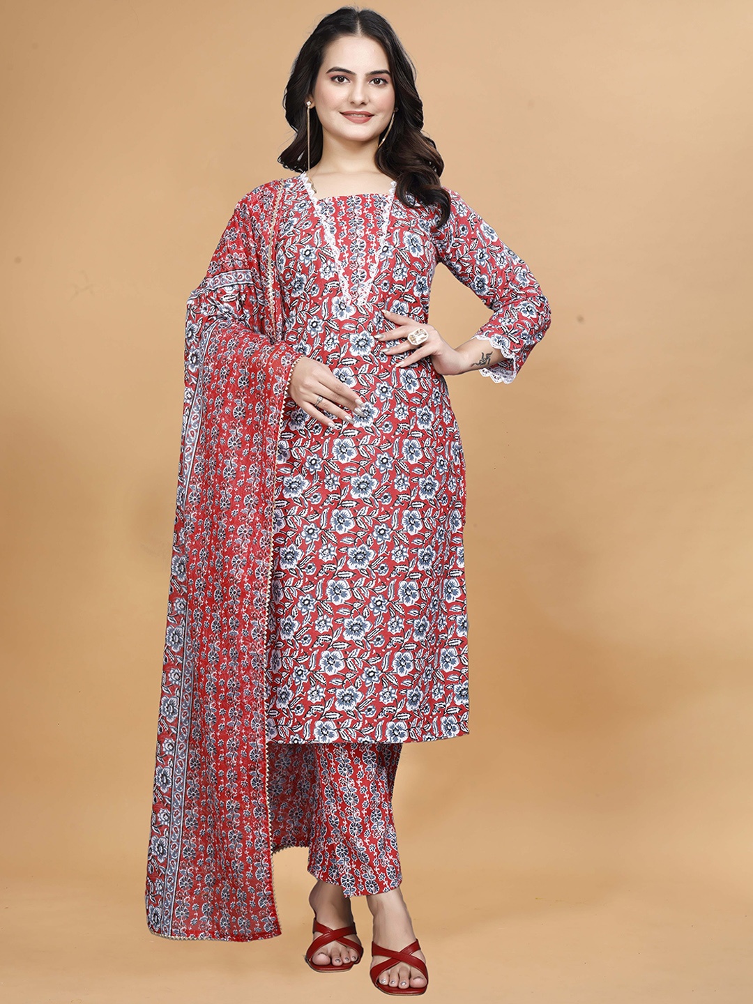 

Siya Fashion Floral Printed Notch Neck Straight Kurta With Trouser & Dupatta, Red