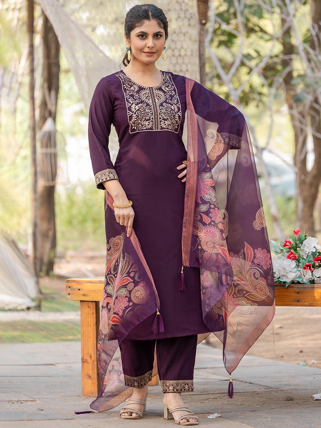 

Siya Fashion Floral Yoke Design Sequinned Straight Kurta With Trouser & Dupatta, Maroon