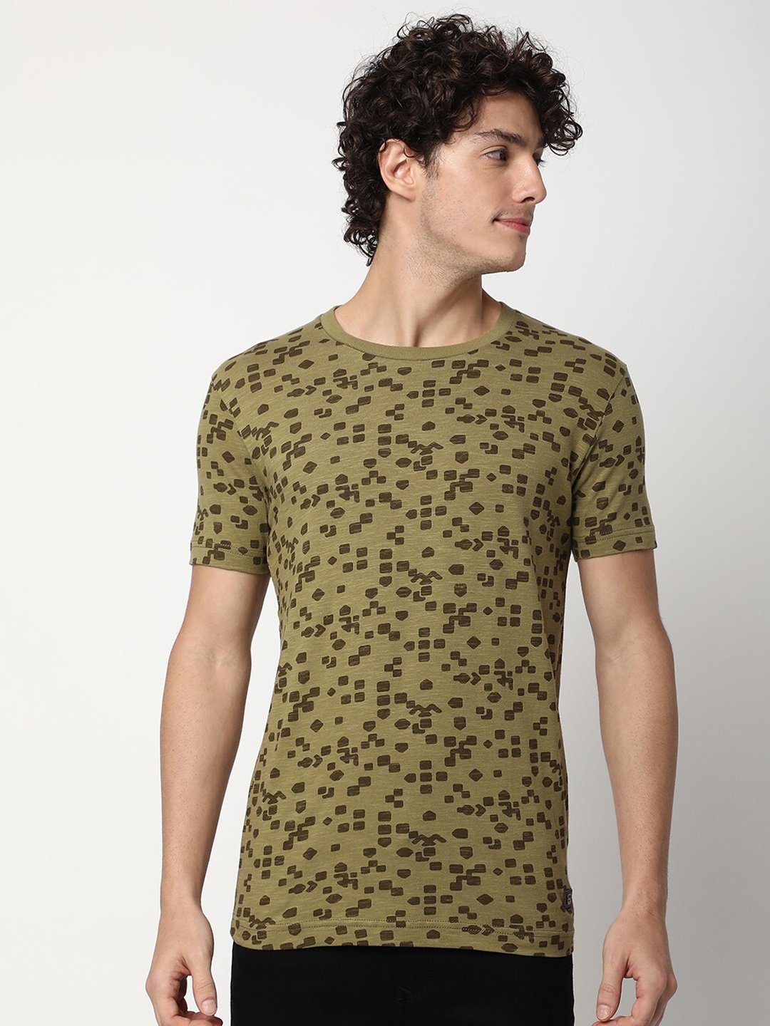 

Mufti Geometric Printed Slim Fit Pure Cotton T-shirt, Olive