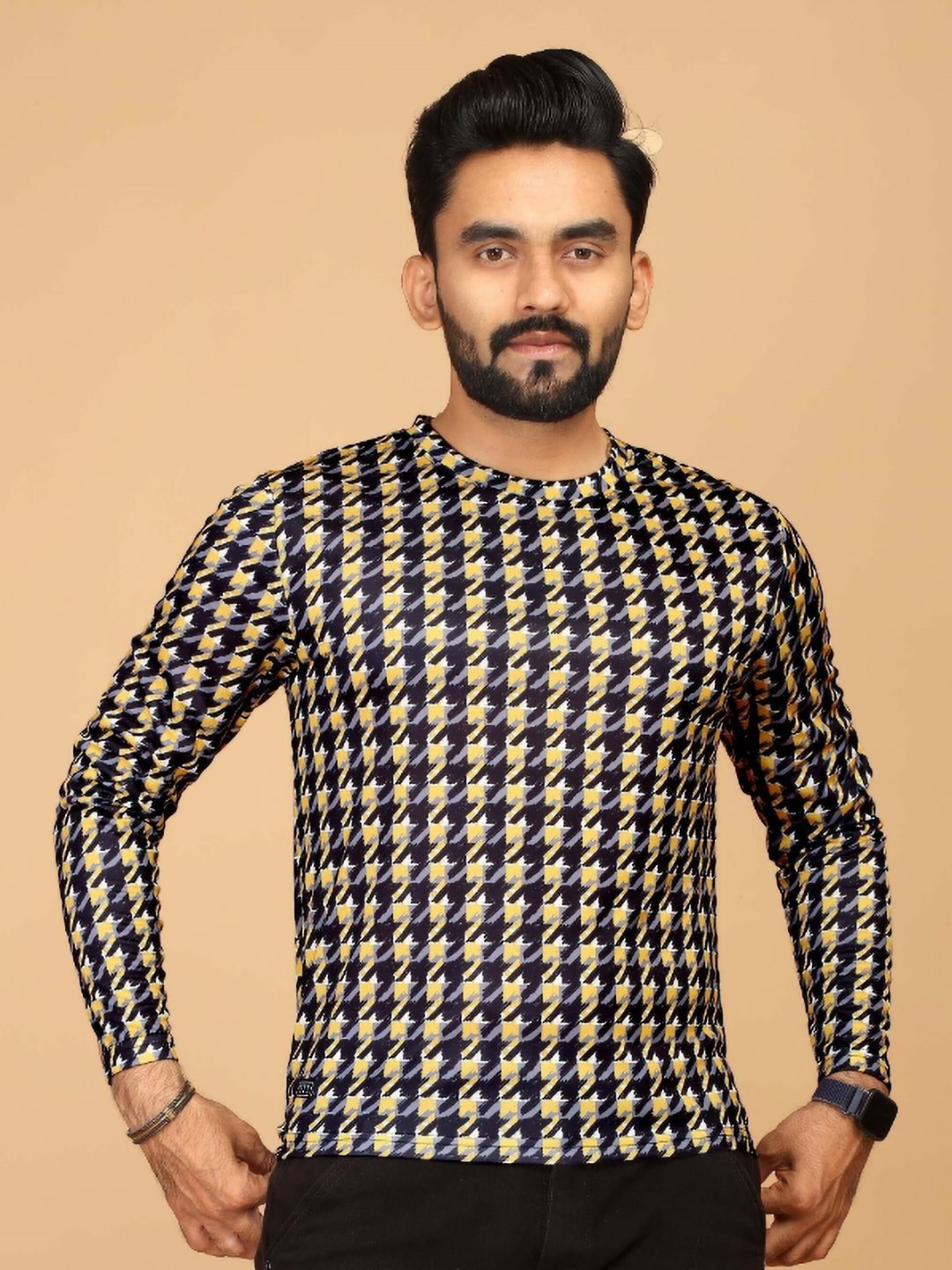 

FABRIPPLE Men Floral Printed Pockets T-shirt, Mustard