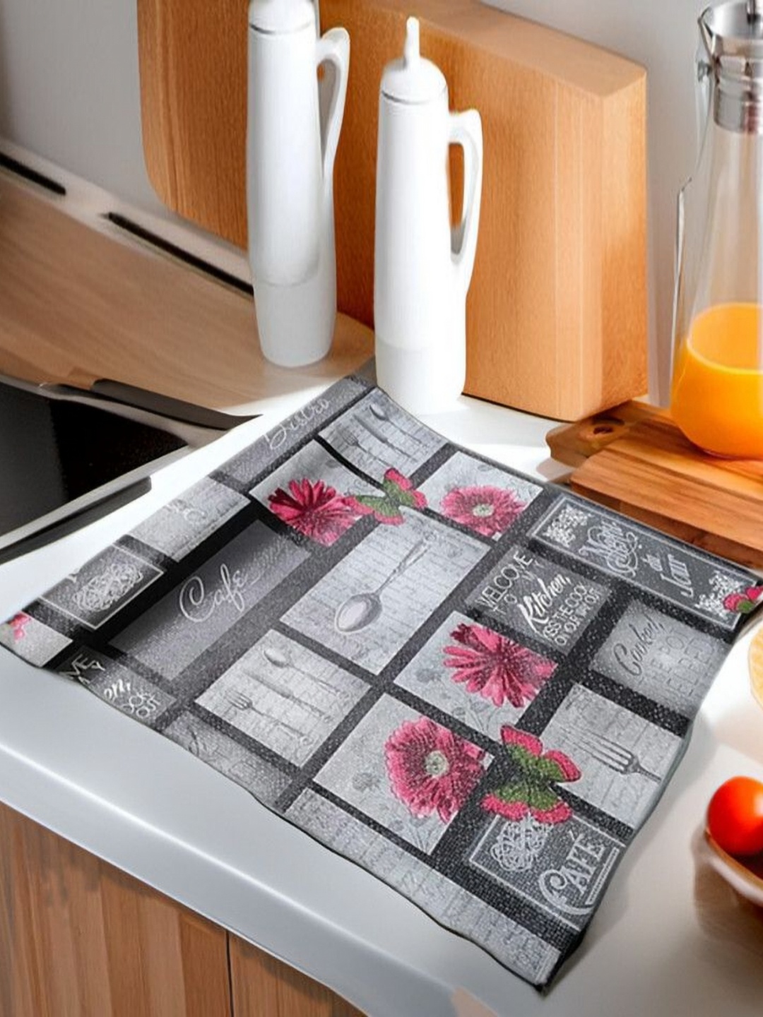 

REVEXO Grey & Pink Printed Water-Resistant Shelf Liner