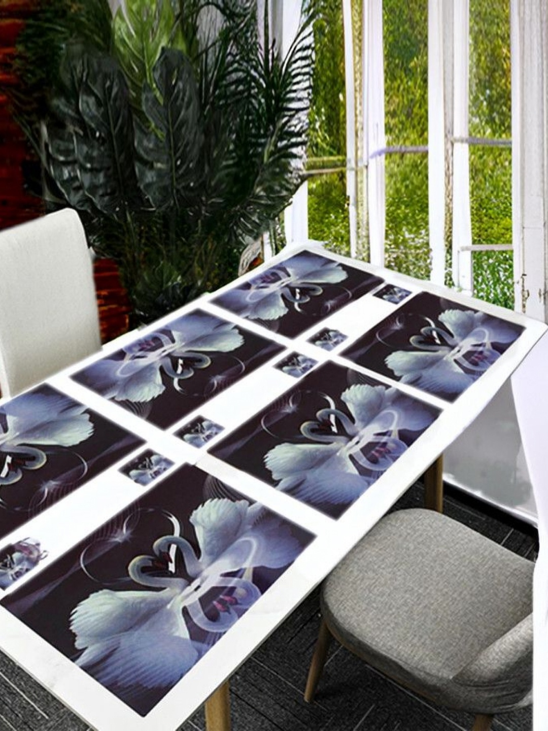 

REVEXO 6Pc Black & White Printed Rectangle Costers & Table Placemats