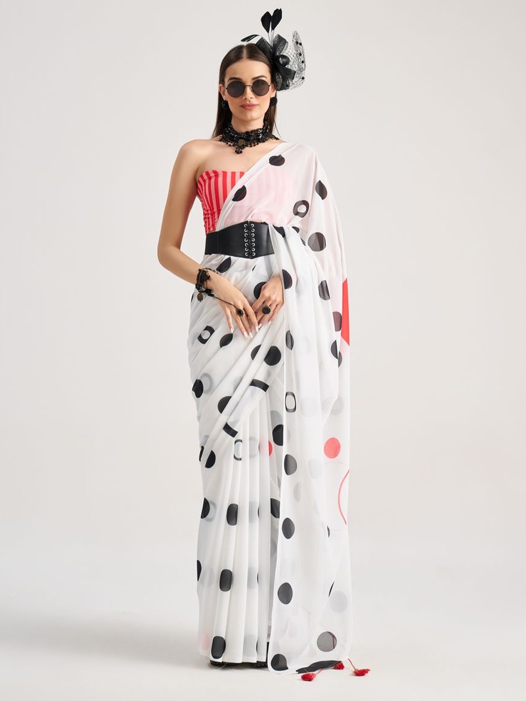 

Suha Polka Dots Printed Pure Georgette Saree, White