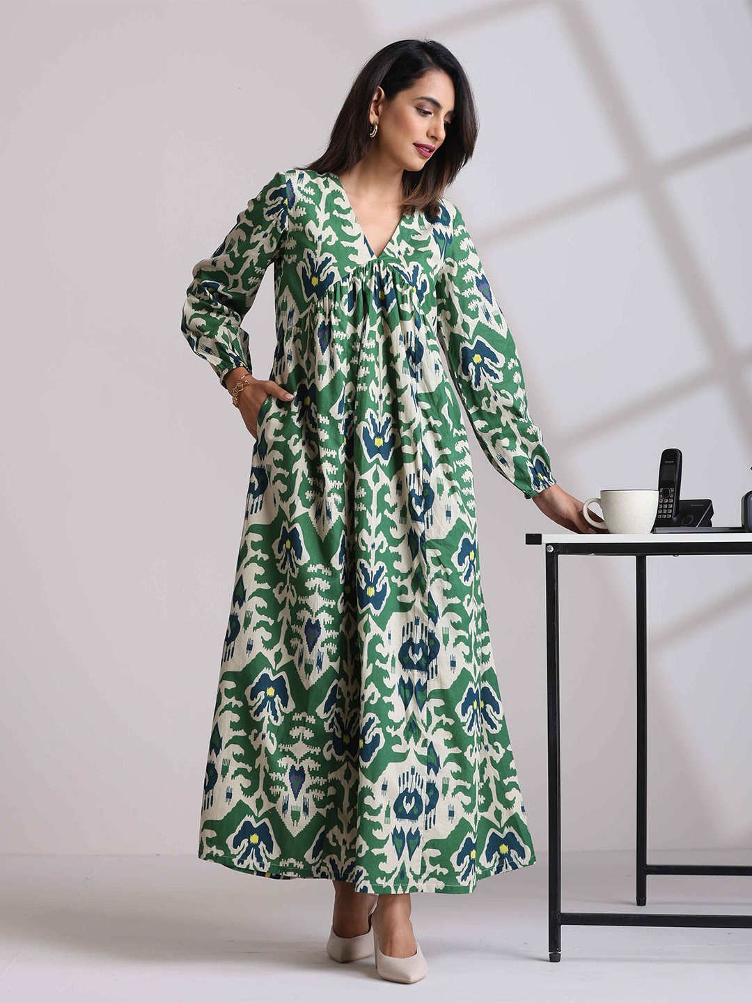 

trueBrowns Women Green Cotton Ikat Flared Dress