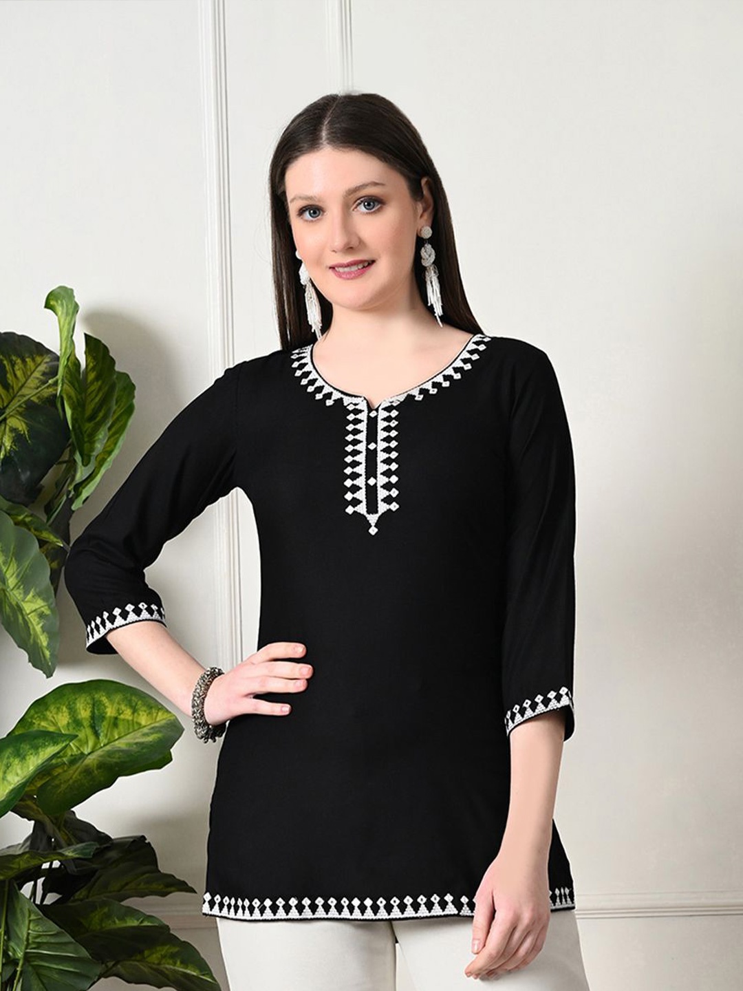 

KALINI Ethnic Motifs Yoke Design Thread Work Thread Work Kurti, Black