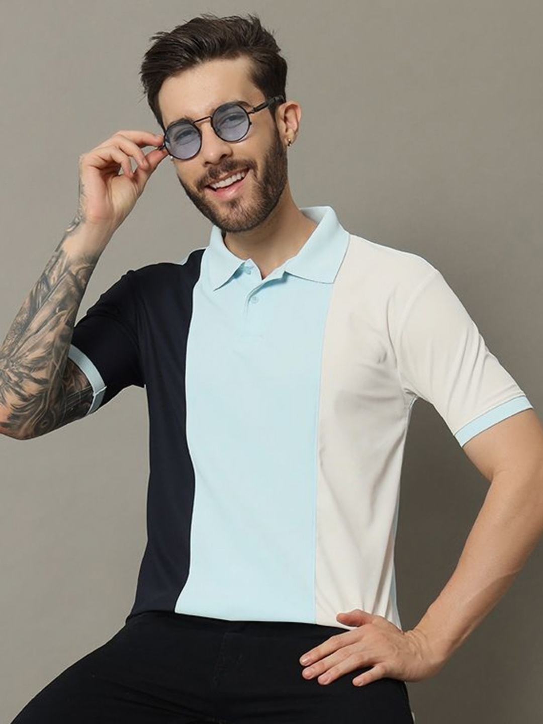 

RENUOVO Men Colourblocked Polo Collar Cotton T-shirt, Turquoise blue