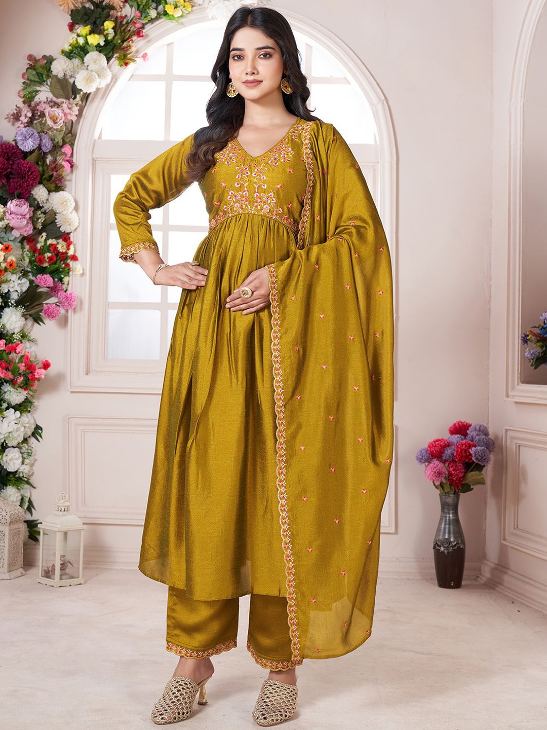 

KALINI Women Ethnic Motifs Yoke Design Empire Thread Work Kurta with Palazzos & With Dupatta, Yellow