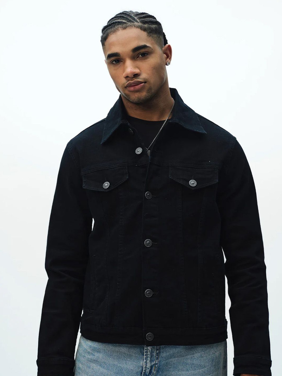 

Bonkers Corner Men Spread Collar Solid Cotton Denim Jacket, Navy blue