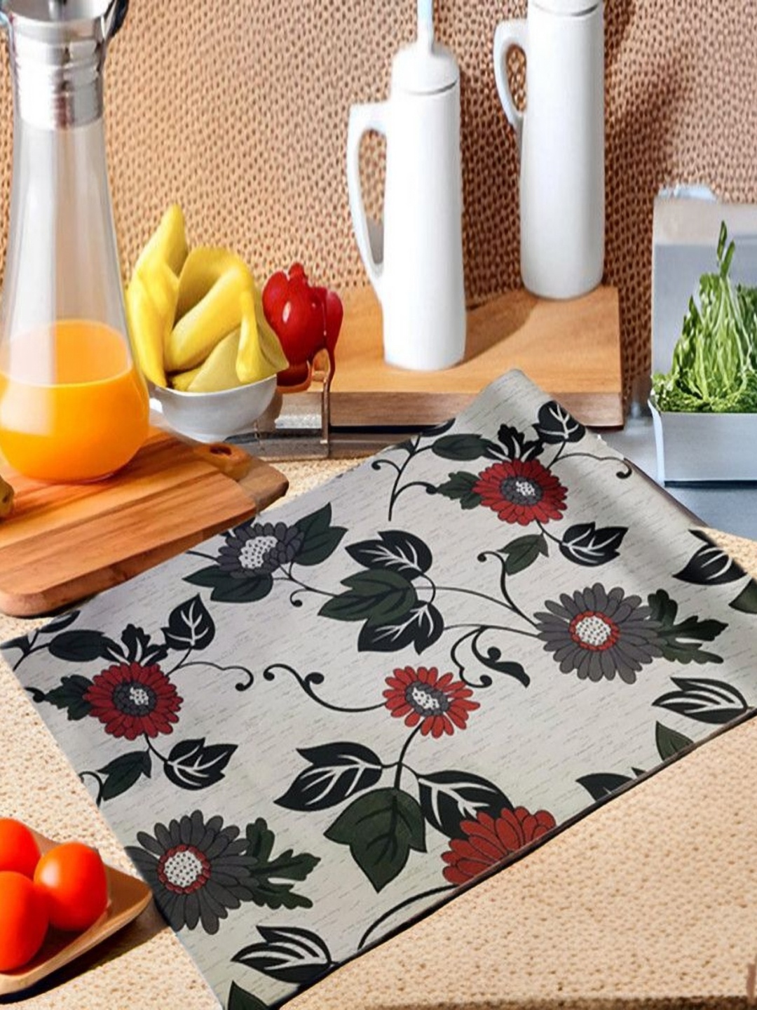 

REVEXO Grey & Black Printed Water-Resistant Shelf Liner