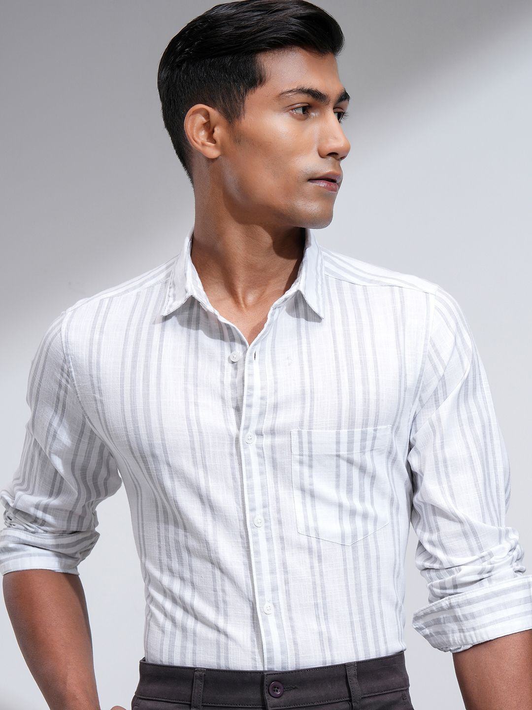 

HIGHLANDER Men Slim Fit Spread Collar Vertical Striped Cotton Casual Shirt, White