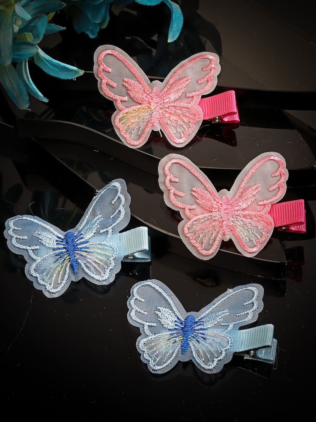 

Stoln Girls Set of 4 Butterfly Tic-Tac Hair Clips, Pink