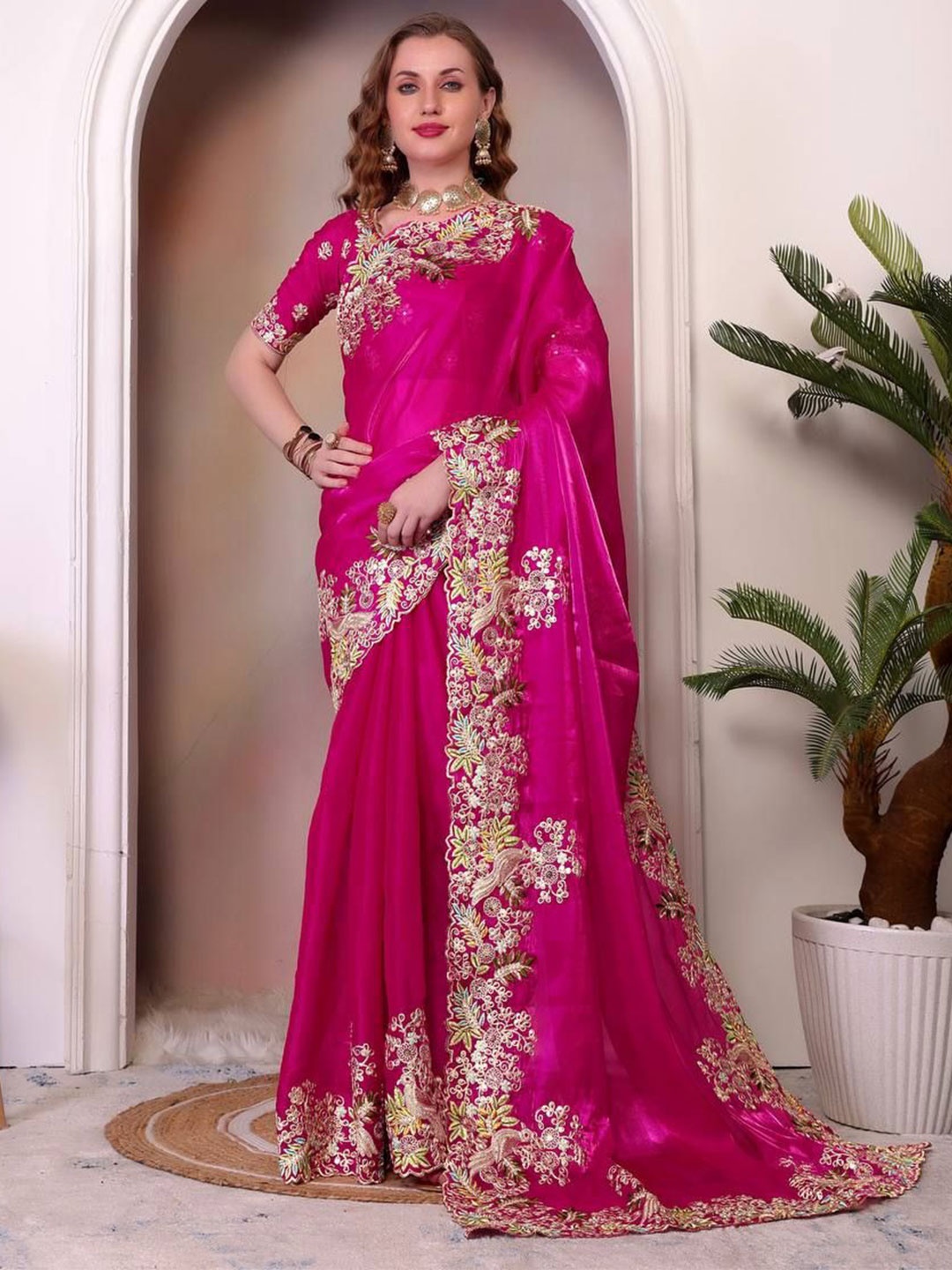 

Moda Rapido Floral Sequinned Organza Saree, Pink