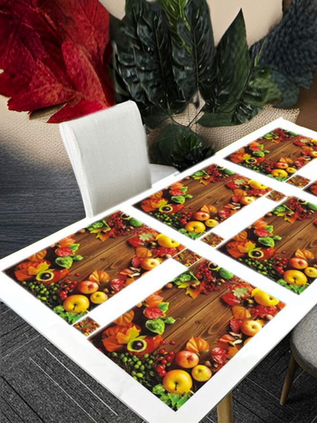 

REVEXO Red & Green 12 Pcs Printed Rectangular Shaped Coasters & Table Placemats