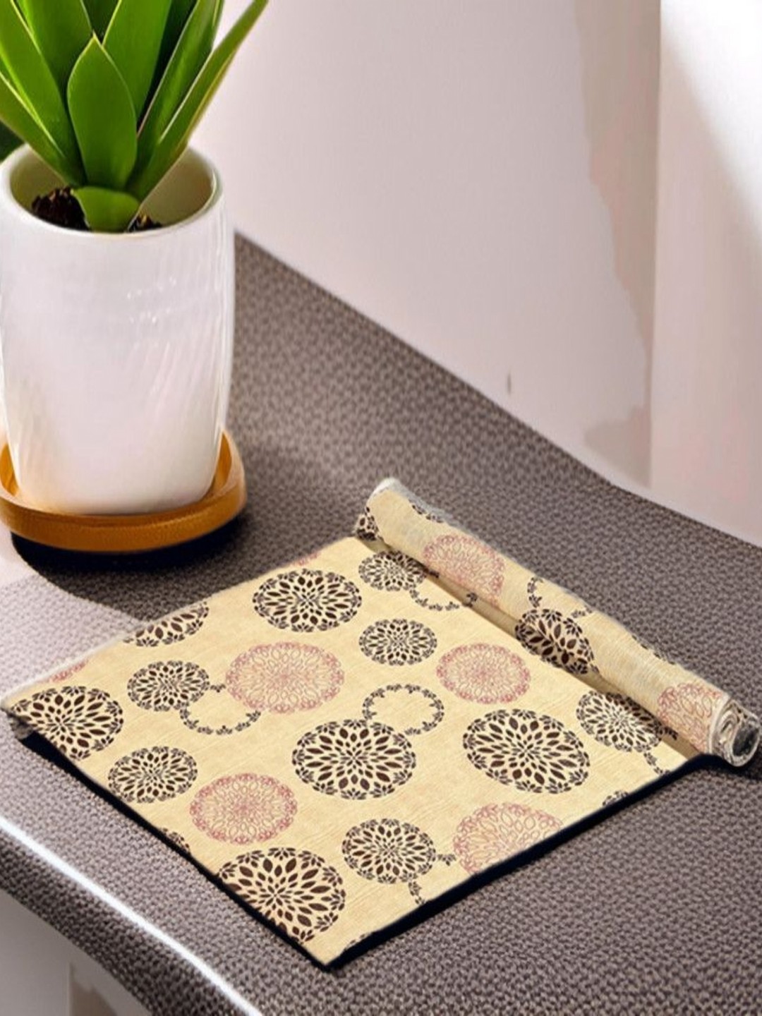

REVEXO Beige & Black Printed Water-Resistant Shelf Liner