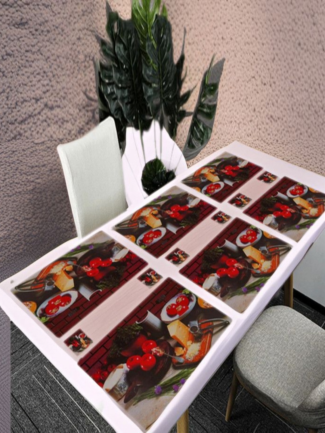 

REVEXO Red And Green 12 Pcs Printed Rectangular Shaped Coasters & Table Placemats